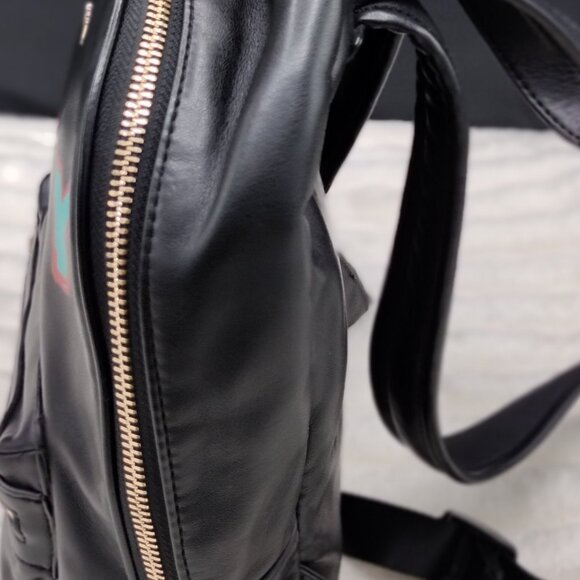 DKNY Casey Medium Backpack Graffiti /Street style bag - Picture 3 of 7